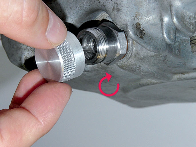 The stahlbus® oil drain valve